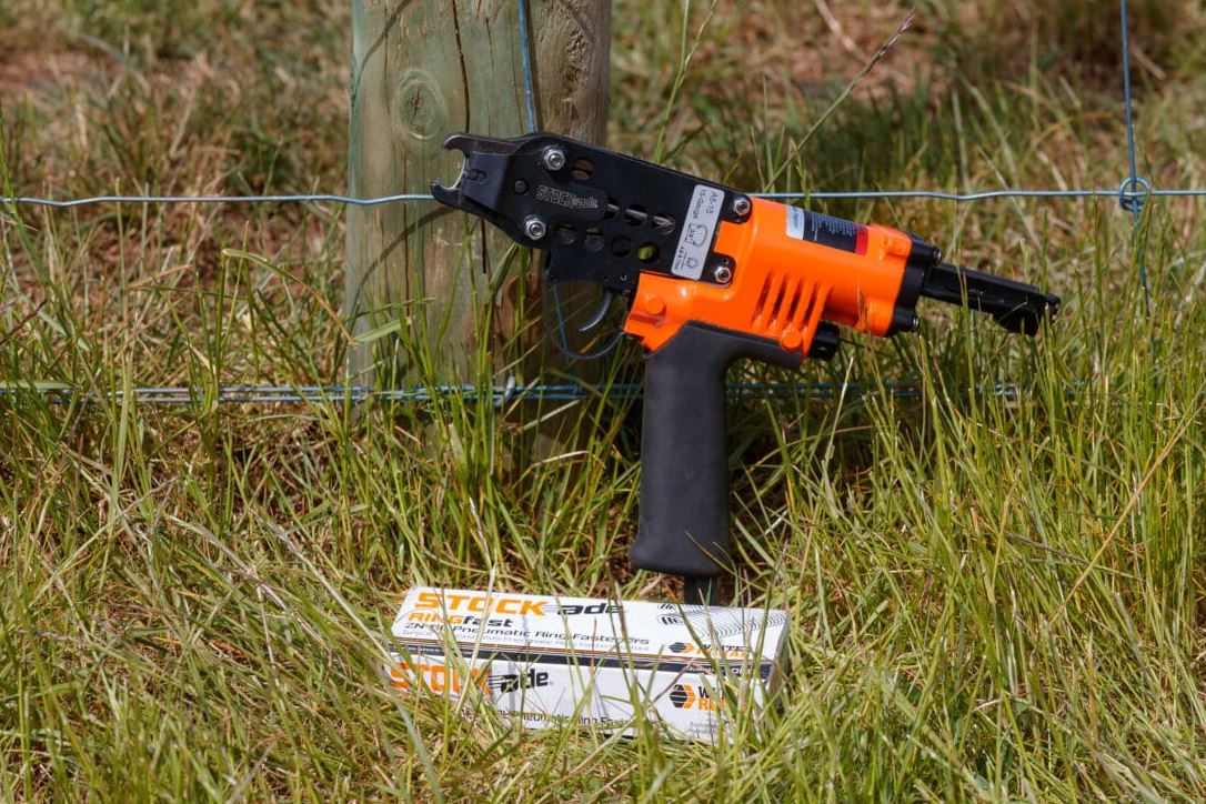 Stockade A515 Ringfast Hog Ring Tool with faasteners